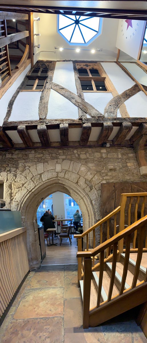 𝑬𝒎𝒂𝒏𝒖𝒆𝒍𝒂 𝑽𝒂𝒊 tweet media