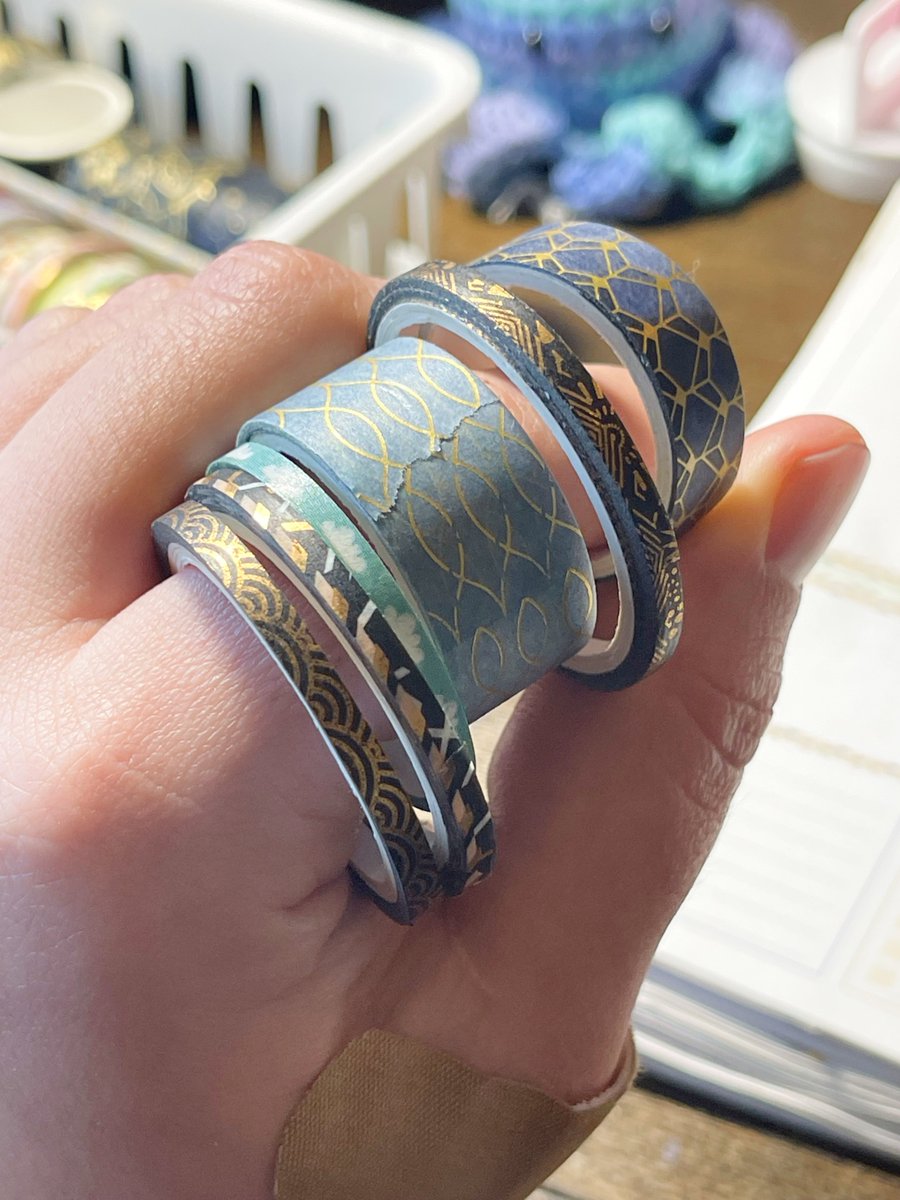 December’s planner palette. Lotta blue, black and gold.