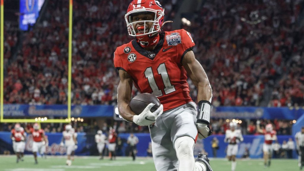 KirbStompUGA's tweet photo. A Georgia WR who had 3 catches all season put up 129 yards. Develop your depth charts https://t.co/ucAAOP2G5c