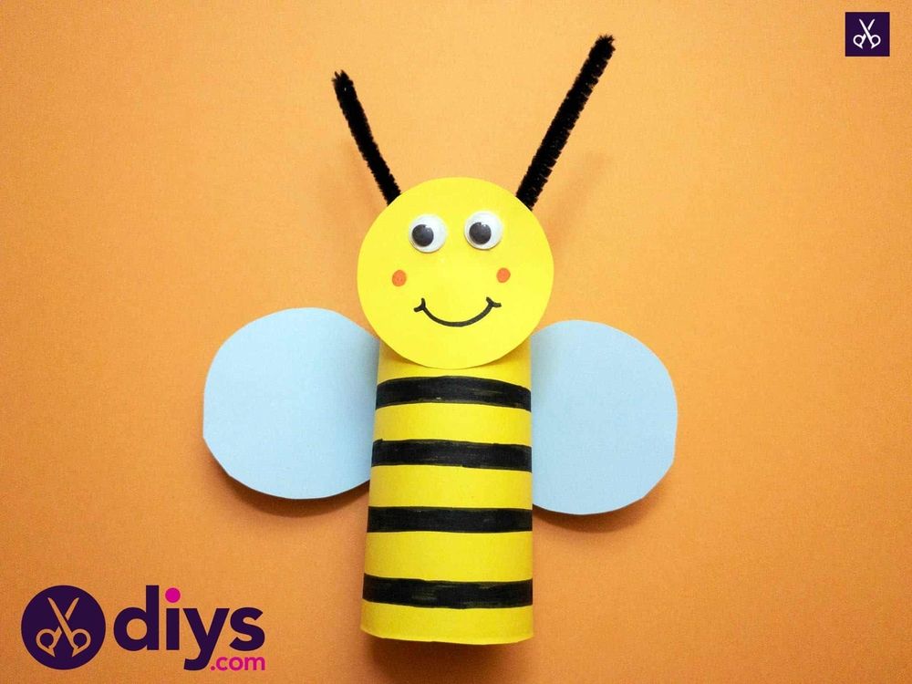 hlsfam5's tweet photo. Which of these #DIYcrafts would you like to make with your kids? #homemade  https://t.co/iHYBiXUUeX https://t.co/jcLkYHwVBE