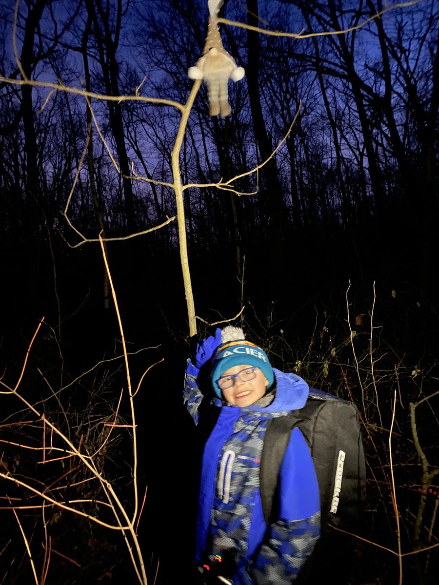 hetland_n's tweet photo. #wcssteam #wcsflight gnome hunting. Also a lesson about how 5pm looks different in winter than in summer. https://t.co/AyVf8Hdl5P