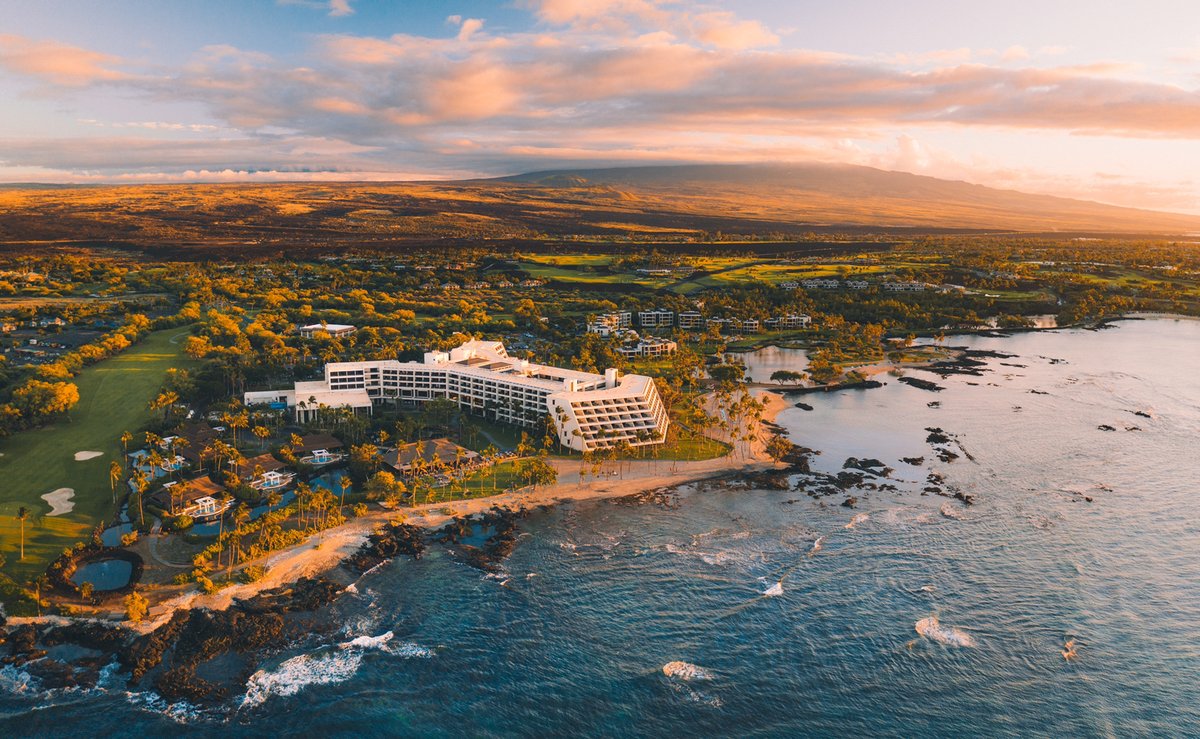 Hauʻoli Makahiki Hou! The rising of the makaliʻi constellation marks the beginning of the Hawaiian new year, or Makahiki season. Lasting for around four months, Makahiki refers to a time of celebration, rest, rejuvenation, games, and harvest. Happy New Year from Mauna Lani!