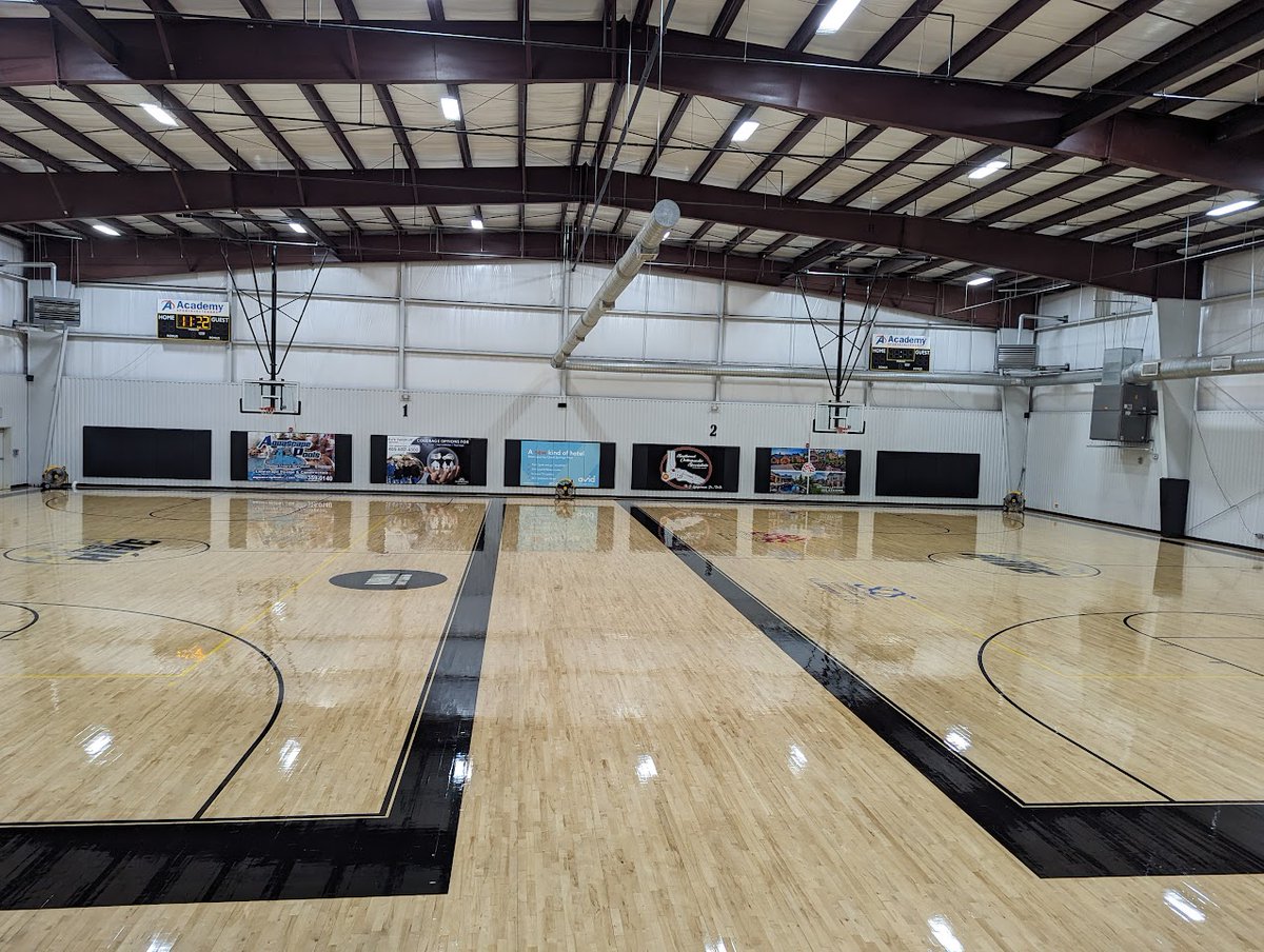 HiveHoopsOK's tweet photo. The floors are done and BEAUTIFUL!! Specials this week $20 per hour/half court, $30 for full. Rent via the My Sport Space App.
#Hooptime #CourtRental. #HeartheSqueak #MySportSpace https://t.co/wDExvD1l9b