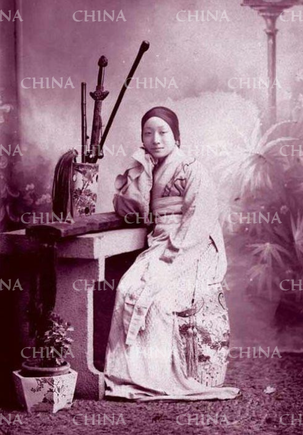 COPAI9999's tweet photo. 1912, at the end of the #QingDynasty, #Chinese women wearing traditional Chinese clothing "#Hanfu".
#COPAI #Asia #China #History #Culture #photo #EthnicClothing #ChineseHistory #ChineseHistoricalPhotos #ChineseTraditionalClothing #TraditionalClothing #ChineseCulture #OldPhotos https://t.co/HZtiLeUj8g