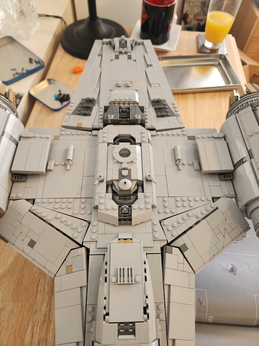 ComicsNerd2's tweet photo. Bag 35.
One to go.
#StarWars #Lego #TheMandalorian #TheRazorCrest #Grogu #DinDjarin https://t.co/daLZOR0wdq