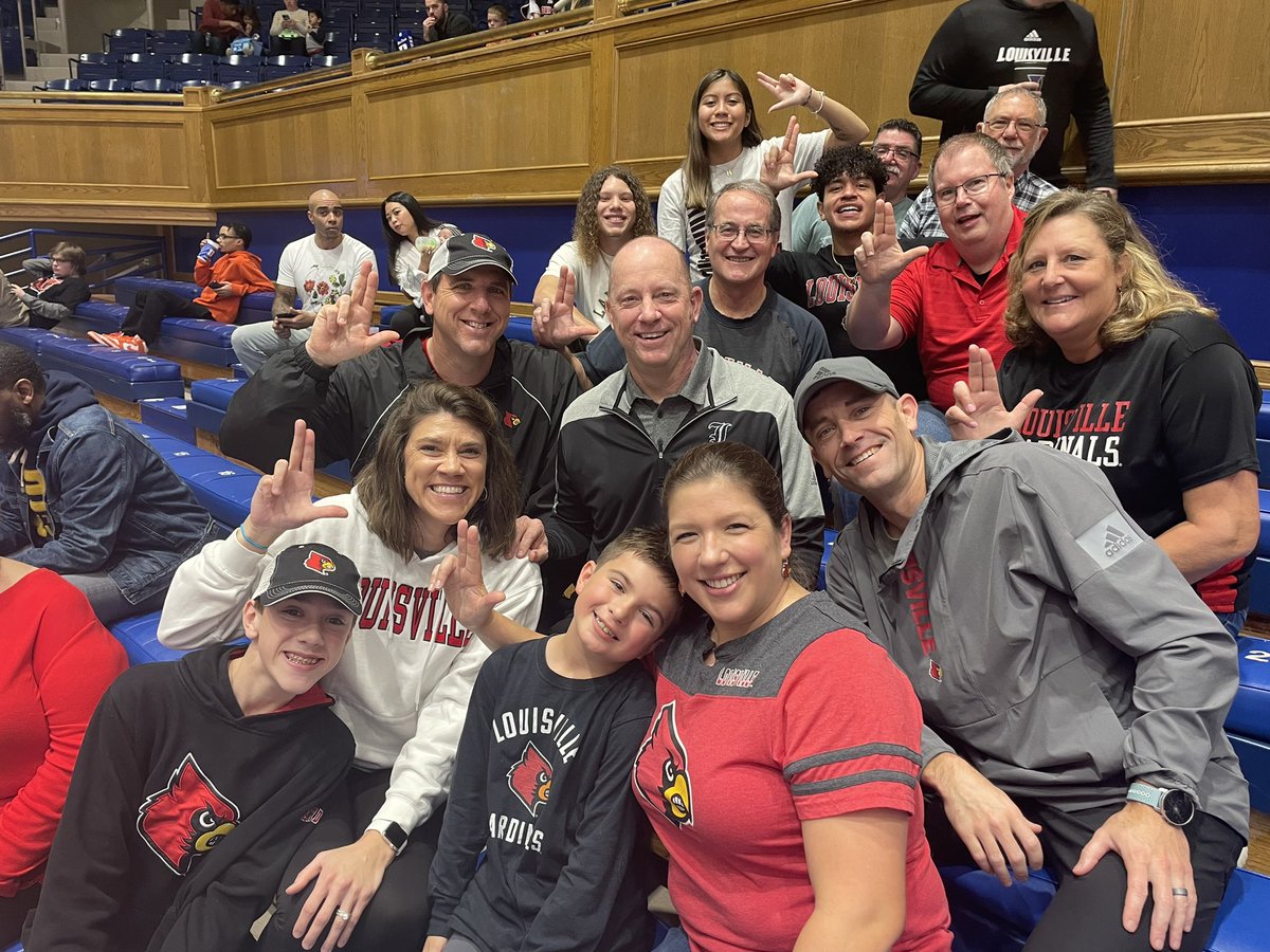 So nice meeting @JeffBrohm and @joshheird today at the @LouisvilleWBB game! We didn’t get the W but we still love our Cardinals! #GoCards #UofLAlumni