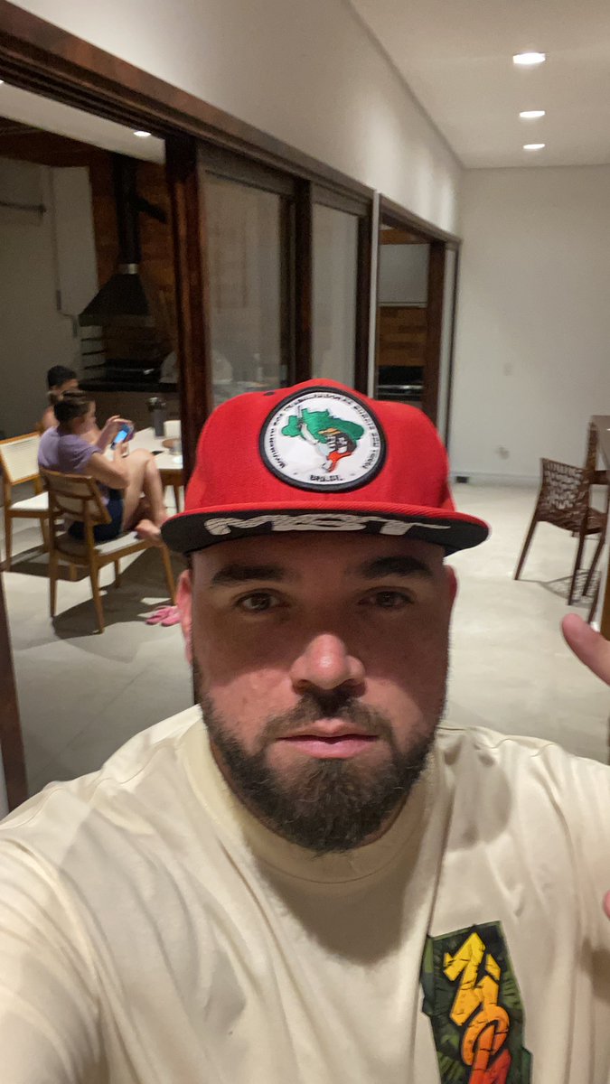 ✊🏻✊🏼✊🏽✊🏾✊🏿