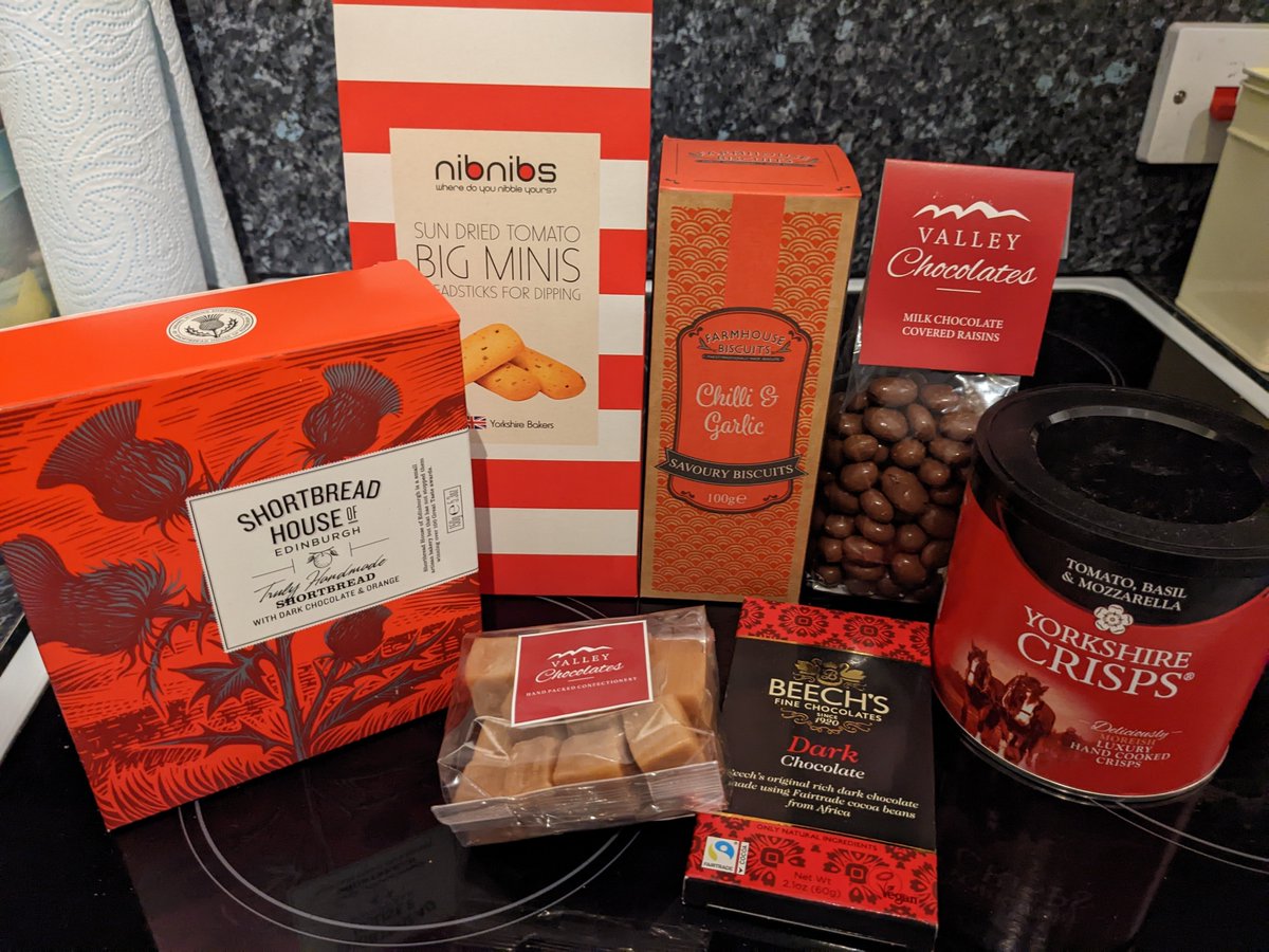 LlamachanGaming's tweet photo. SOMEONE out there anonymously sent me a lovely hamper a few months ago. We never figured out who it was, despite considerable detective work. But thank you, whoever it was. I have eaten all of these things. #HamperGate https://t.co/YpwsxkCk33