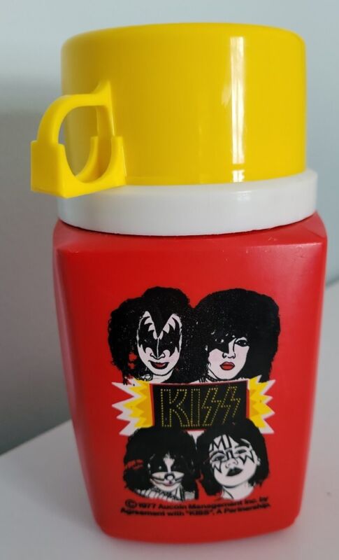 𝐉𝐨𝐚𝐪𝐮𝐢𝐧 On Twitter Rt Collectkiss Lunchbox Thermos 1977 Rare Vintage King Seeley Red With 