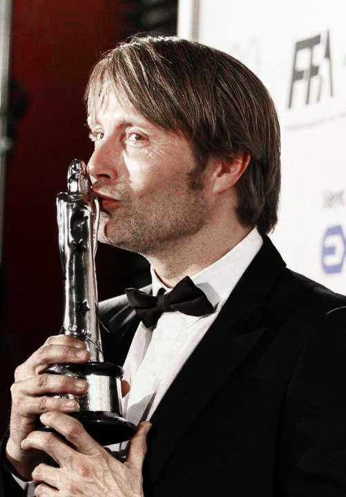 dnewabnormal's tweet image. Muito agradável ser fã do Mads Mikkelsen um puta gostoso que atua de verdade