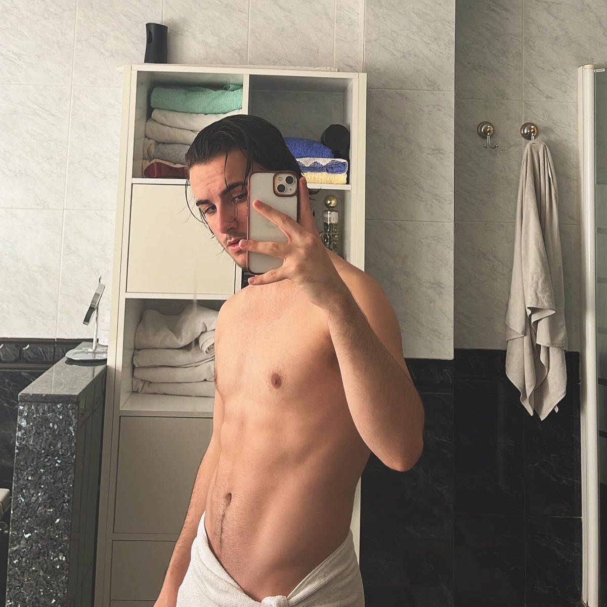 yooooooooooel's tweet photo. M corte el peloo https://t.co/5RkU1lNsxS