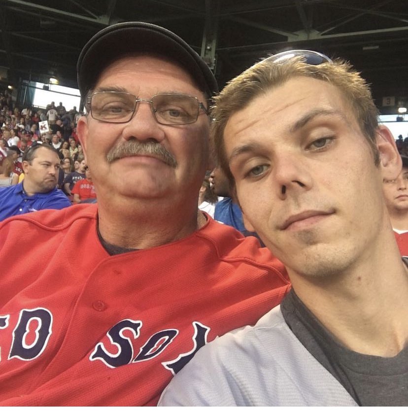 JHarrington15's tweet photo. I usually don’t post here but felt the need to. R.I.P Dad I love you and will miss you every second of every day!! https://t.co/RJ9iMNBZix