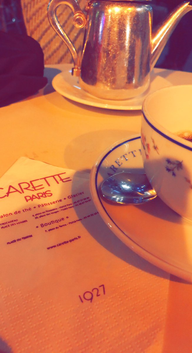 وتؤلمني وحدتي جداً