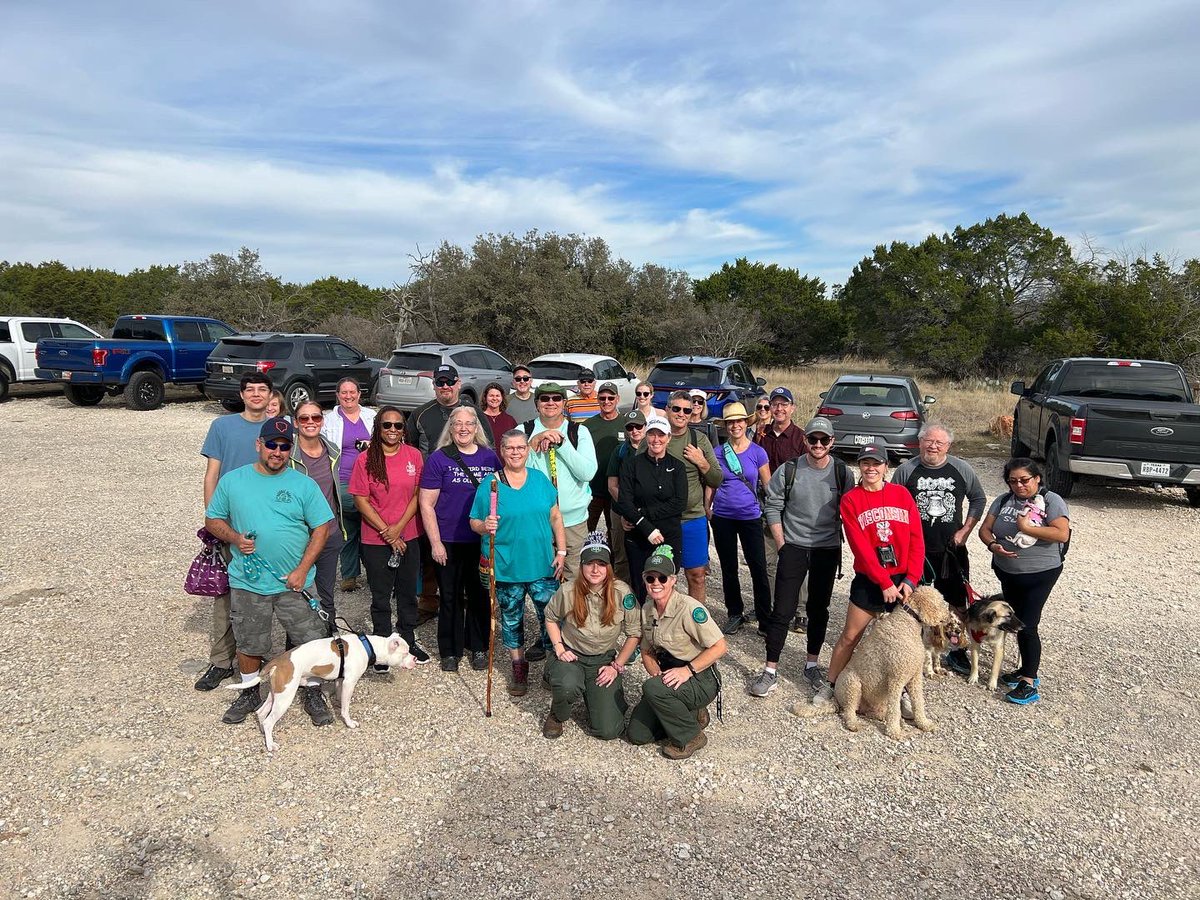 ColoradoBendSP's tweet image. A photo before our First Day Hike at Colorado Bend State Park! We hiked Cedar Chopper Loop Trail and had fun. Thank you to the families who also brought their fur babies. 

Happy New Year and Happy Hiking!

#lifeisbetteroutside
#TexasStateParks