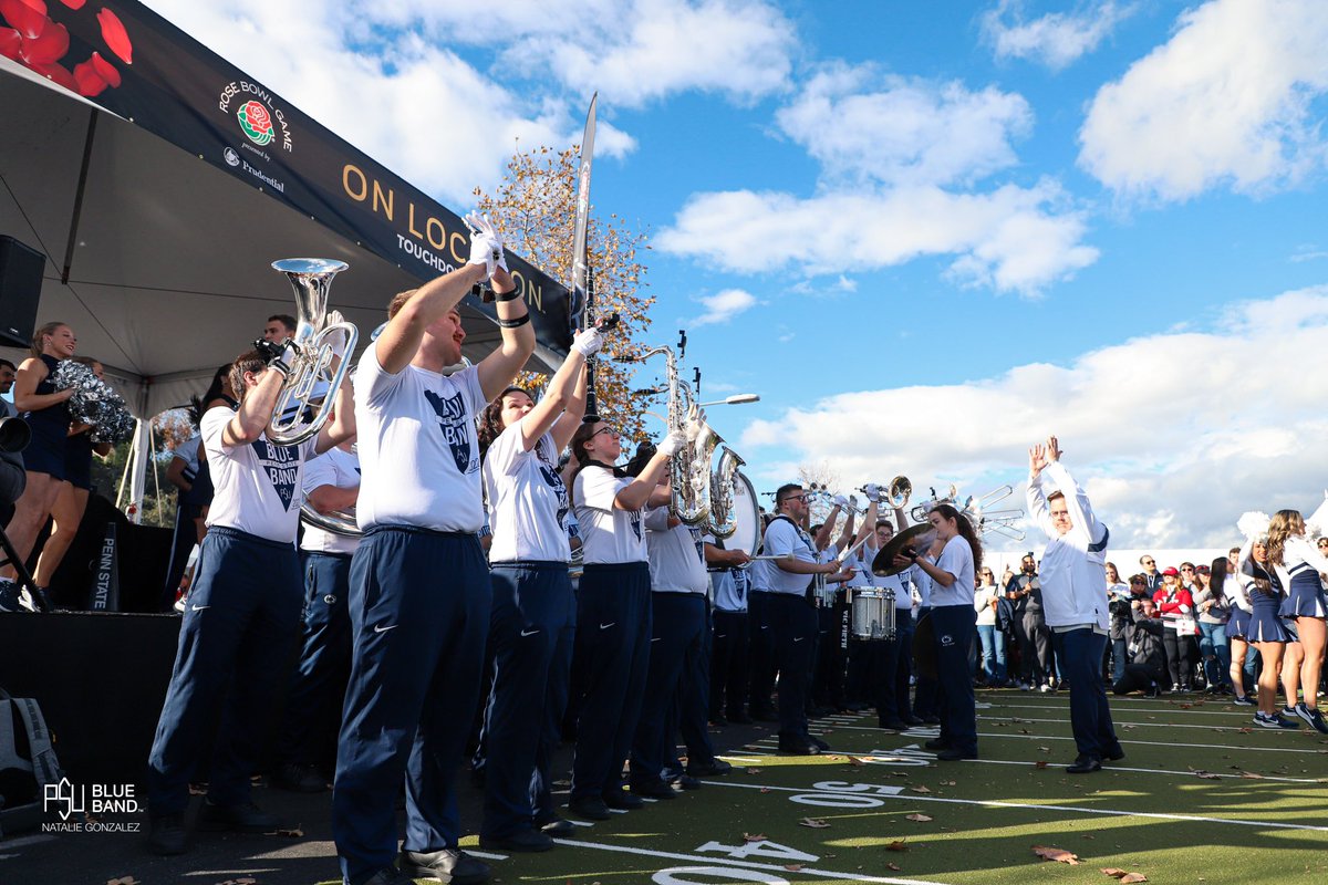 Rose Bowl Bash Virtual Photo Album 🌹🐾

#BlueBandHype #RaiseTheSong