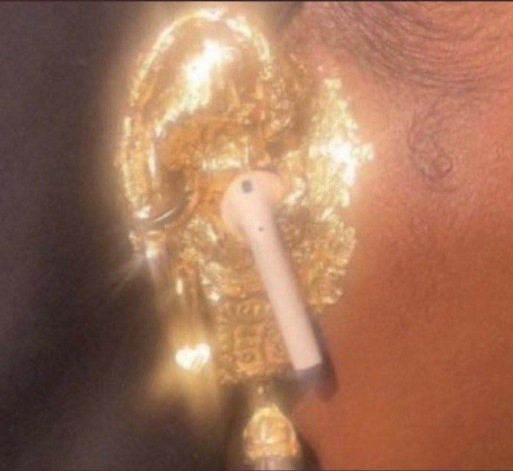 eci ໑̣ tweet media