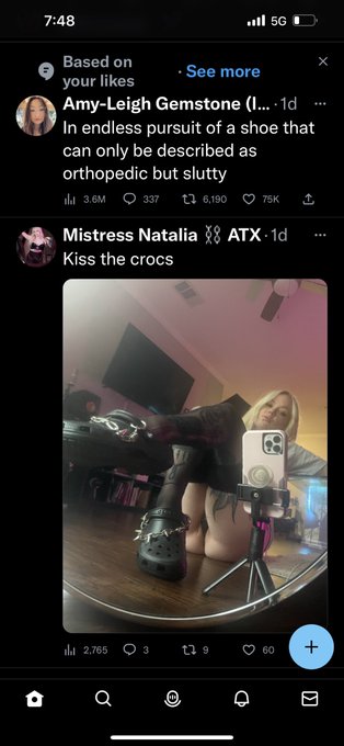 The chaos of these two tweets https://t.co/4k7IkDTVTC<a href="/tag/votehimout2020"class="tags"><span>#votehimout2020</span></a>