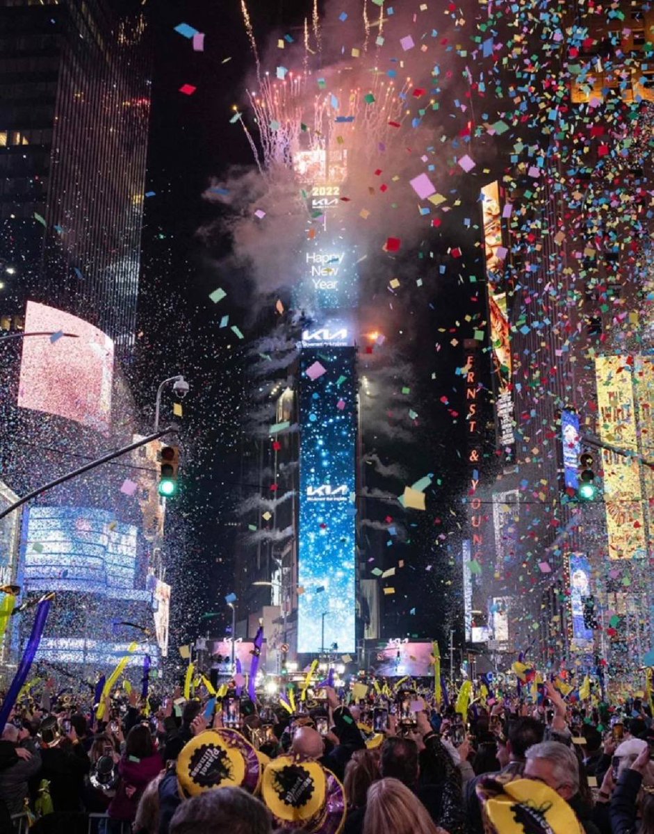 Wish everyone a happy New Year, 2023 all the wishes can come true
