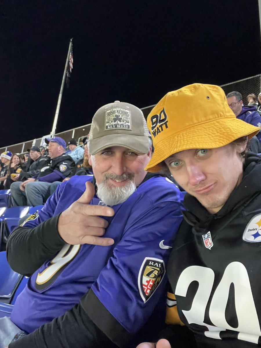 SlimDojo's tweet photo. #ANDFOOTBALL https://t.co/HthO8y5BnQ