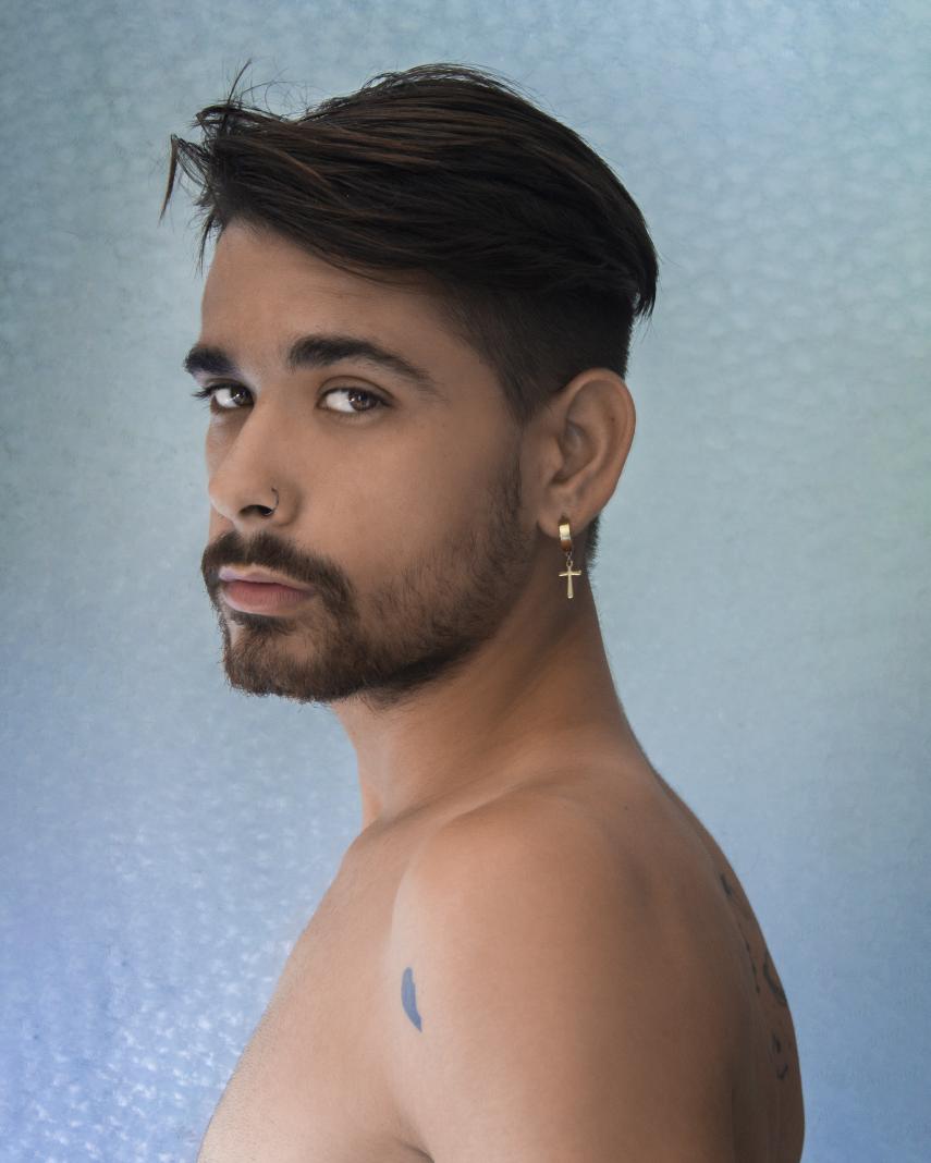 adrian_liermo's tweet photo. At some point, we all need a change...
1,2,3 o 4?!
📷 @LuisiRodrigue17
#model #cubanmodel #modelshoot #picoftheday #change #2023NewYear #photooftheday #photographylovers #goodvibes https://t.co/7hKsWj4uCl