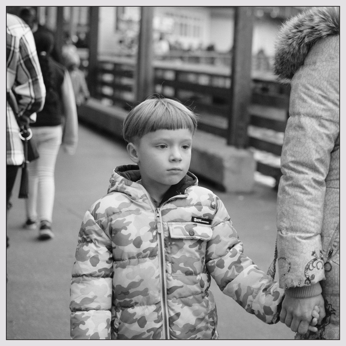 The Year 3000

#thedistantfuture #year3000 #streetphotography #fujifilm #fujifilm_xseries #fujixseries #fujixt5 #fujifilmxt5 #monochrome #blackandwhitephotography #candidshots