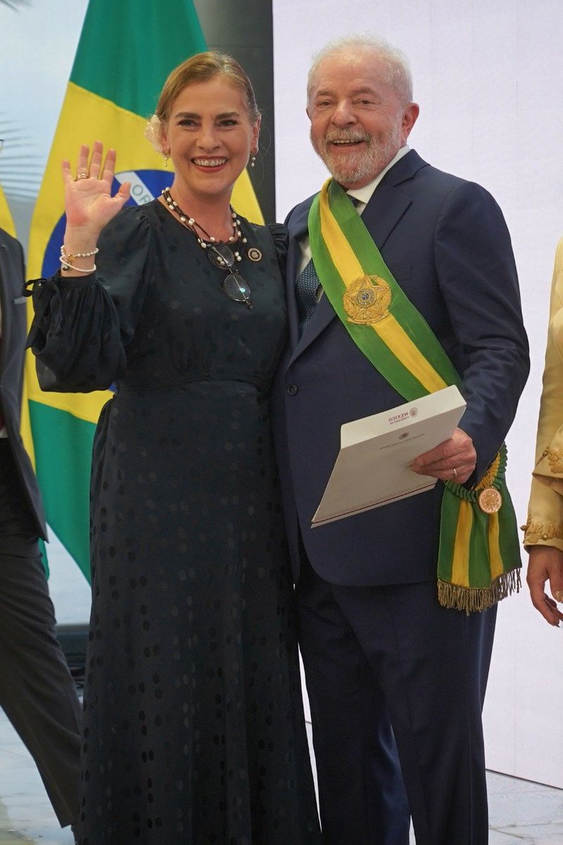 SRE_mx's tweet photo. 📄México presente en toma de posesión del nuevo presidente de Brasil.

https://t.co/FCa9haKMwv https://t.co/V4i7JXvZcO