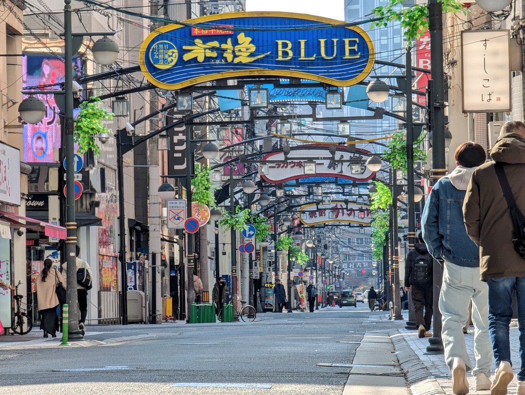 昨日は午後から広島市内を散歩☀
健康的に1万8千歩ぐらい歩いたぞ😅