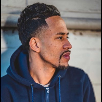 MeggisonJon's tweet photo. #NewProfilePic https://t.co/QdfTp9gOW9
