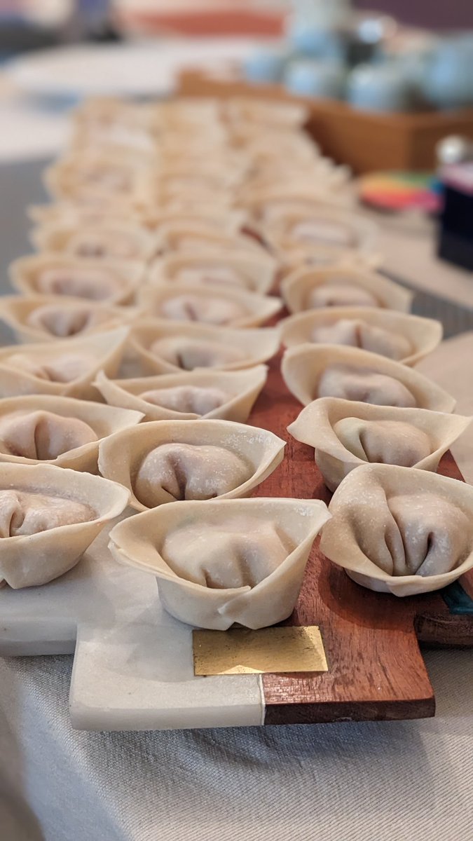 YingShirleyMeng's tweet photo. Making dumplings for #firstdayof2023 - They do look like 元寶 - yuanbao - is a form of money in aveitn China - wish everyone a prosperous 2023!!
I should go in the lab more often - it feels good making things oneselt!
@LESC_Public perhaps we should do a dumpling party soon 😜? https://t.co/8NLqsXWBDT