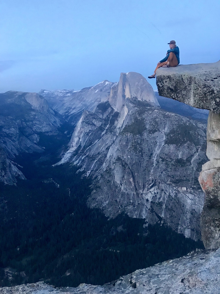 LUNAsandals's tweet photo. Happy NEW YEAR LUNA FAM! 🎉
#rewildyourlife #naturehealsthesoul #rewildbefree #naturenurtures #negativeions #sweatydirtyhappy
#naturemeditation #natureexplorer #running #runningsandal #sandal https://t.co/8mMIuWAXRc