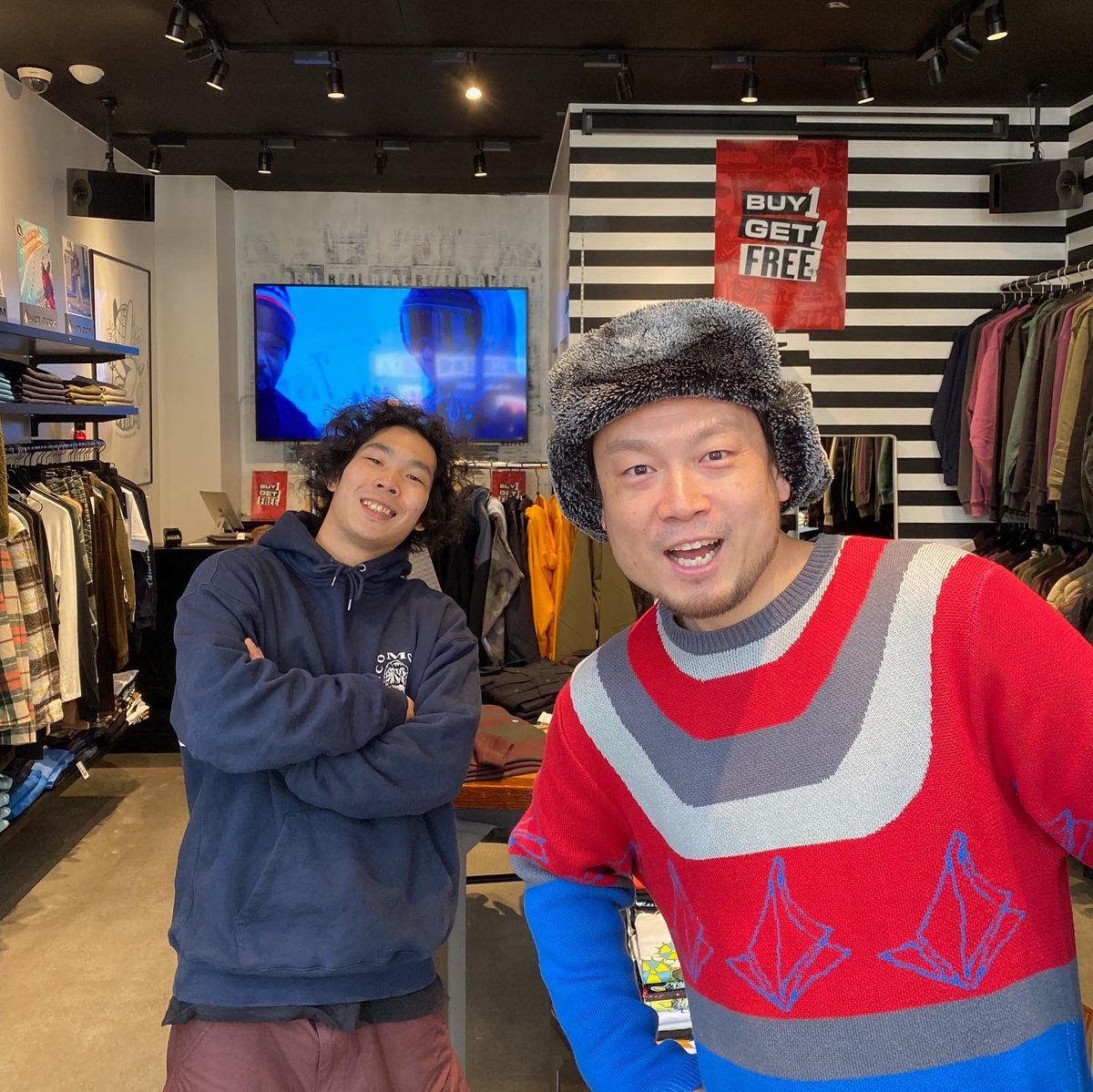 REGULATOR_WEB's tweet image. 2023年の店舗営業を開始しました！
朝早くから盛り上がってます！！
ありがとう！！！
#regcrew #regweb #regulator #volcom #ボルコム