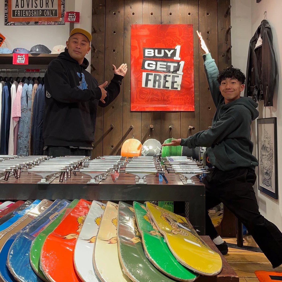 REGULATOR_WEB's tweet image. 2023年の店舗営業を開始しました！
朝早くから盛り上がってます！！
ありがとう！！！
#regcrew #regweb #regulator #volcom #ボルコム