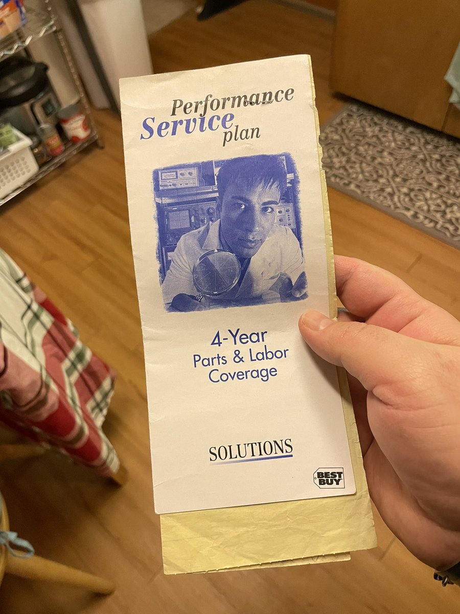 mlibrizzi77's tweet photo. Happy New Year, everyone! Let me offer you a Performance Service Plan so that your year is guaranteed repairable or replaceable in case of breakage, roach infestations, and stupid, stupid people. Only $29.99 for four years of coverage!

#bestbuy #NewYear2023 #geeksquad #totaltech https://t.co/vUCcYEZdT6