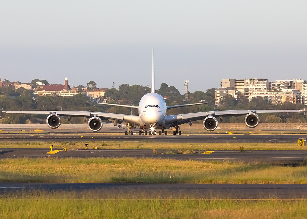 Biggles787's tweet photo. First international departure this morning with flight EK415 turning onto taxiway Alpha for a #34L departure to #DXB. At time of posting she is cruising at FL380 over the South China Sea. #Airbus #Emirates #aviationlovers https://t.co/kKR695kuQz
