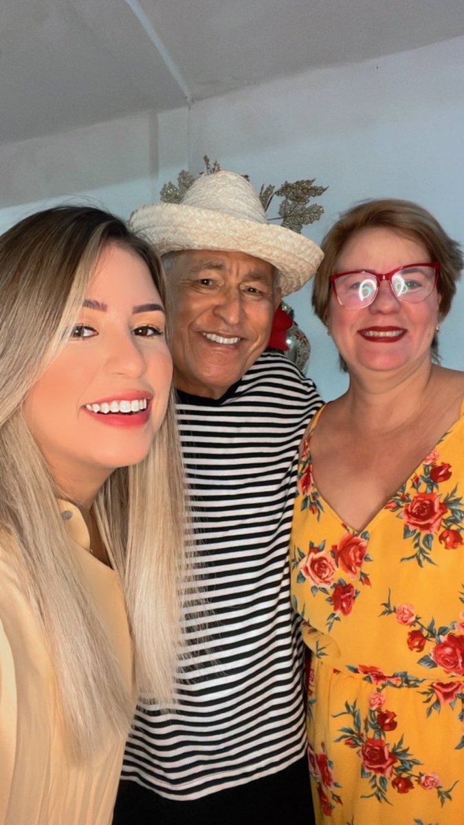elenaibarreto's tweet photo. Fotos familiares del 31.12.2022❤️ https://t.co/ofb3RrAh2N