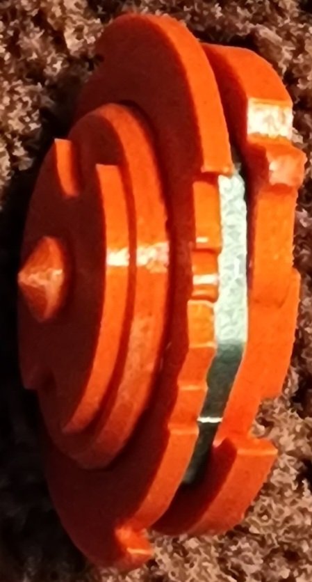 NicholasCopel20's tweet photo. This is an anime accurate Beyblade Plastic Generation Original Series Unicolyon Version 1. It is one of the best Beyblade's I have ever owned and produced by. GhoastmasterGaming https://t.co/7UjnYon5ei