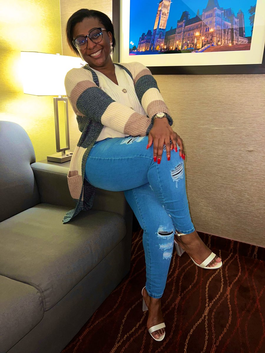 JaneElombe's tweet photo. Finally, I reached 2023!
Thanks God, this year more than the previous, be my guide and bless me. Keep that beautiful smile on my face and give me your strength 🙏🏽🤲🏾😇!
Stepping in 2023 like… #BossLady #WifeToBe #MomToBe 

Happy New year dears 🥳😇 https://t.co/CVsNNSZ37n
