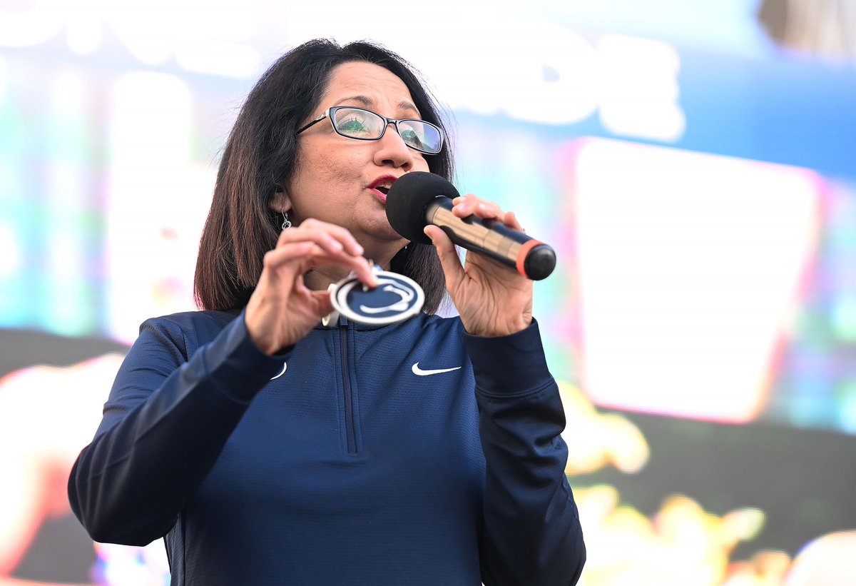 Penn State takes over downtown LA 🙌

Huge thanks to everyone for making today’s pep rally an all-time memory. #WeAre