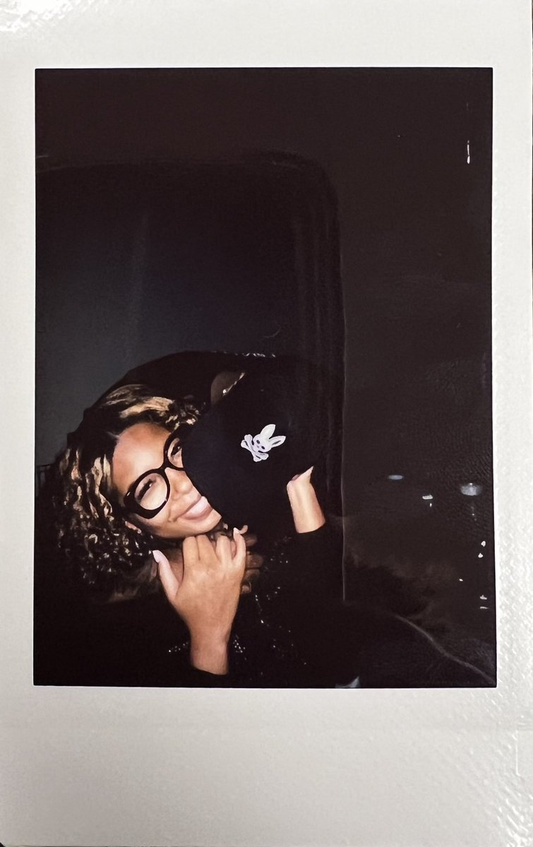 May 2023 be good to us. May we continue to grow together and love each other unconditionally, getting blessings, money and having motion all 2023🫶🏽❤️