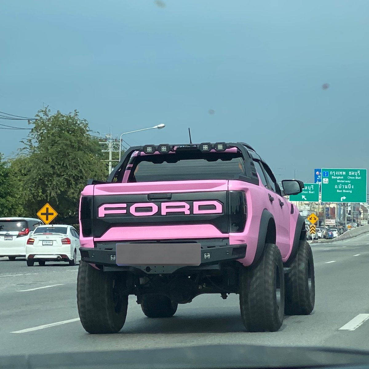 ดุดัน ไม่เกรงใจใคร สุบๆ