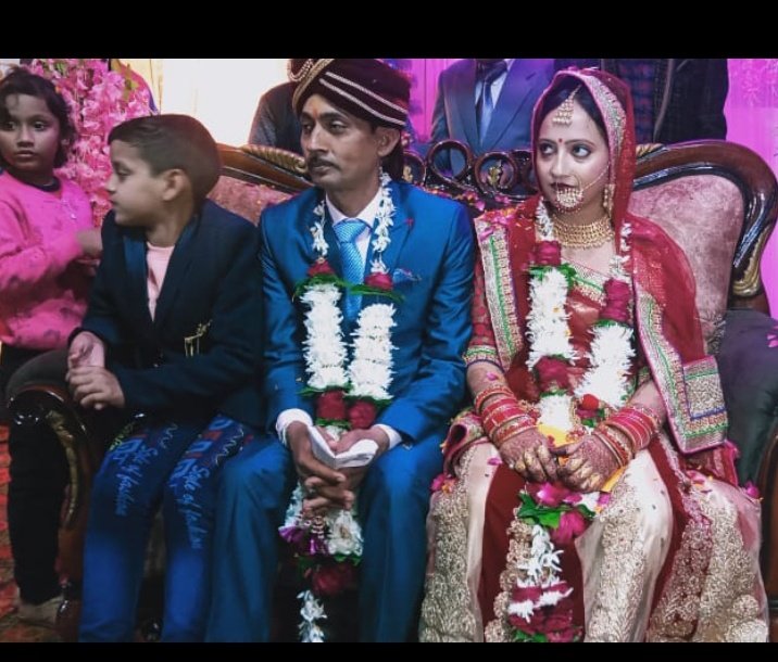<a href="/Geetasuryvanshi/">GeetaSingh BEd berojgaar</a> <a href="/news24tvchannel/">News24</a> <a href="/brajeshlive/">Brajesh Misra</a> <a href="/Uppolice/">UP POLICE</a> <a href="/PragyaLive/">Pragya Mishra</a> प्लीज् मेरी मद्त करे इन्हें खोजने में
हमने बहुत प्रयास किया निराश होकर अपील कर रहे हैं, इनकी वजह से मेरे बच्चे व मेरी जिंदगी उलझ गयी है
बहुत मानसिक तनाव है मद्त करे बन्धुवर😥🙏
#BEdTET2011
#UPPolice #police_pratapgadh
<a href="/news24tvchannel/">News24</a> <a href="/brajeshlive/">Brajesh Misra</a> <a href="/Uppolice/">UP POLICE</a> <a href="/PragyaLive/">Pragya Mishra</a>
