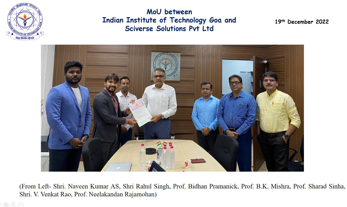 IIT Goa signs MoU with Sciverse Solutions Pvt. Ltd. to develop Lab-on-a-Chip and IVD microfluidics platforms. Prof. B.K. Mishra handed over the signed MoU documents to Shri Rahul Singh, Prof. Bidhan Pramanick is the Principal Investigator from IIT Goa side. @bkIITGoa