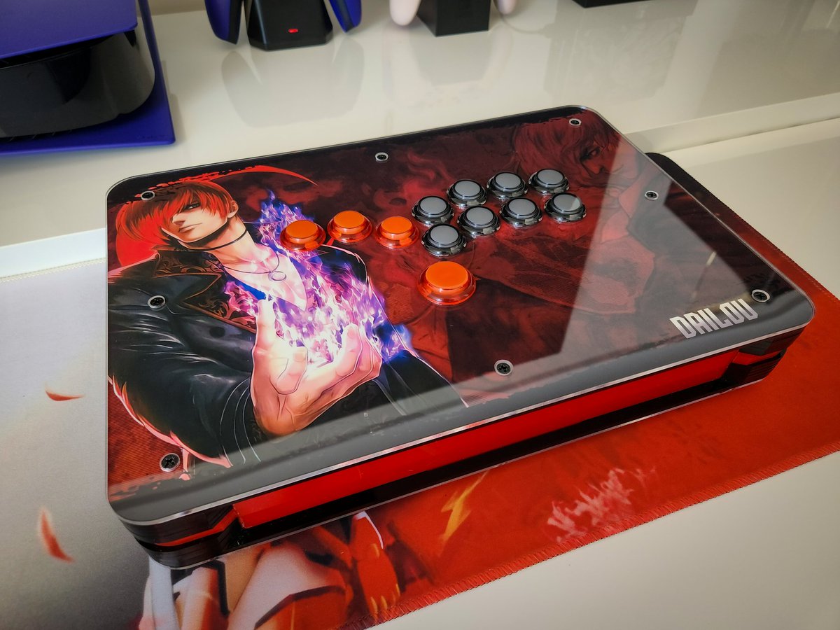 First off the line from my most recent commission batch. Blessings to <a href="/OfficialDAILOU/">dailou</a> (or as I still call him, Furyblitz). It was a pleasure to make this for such an iconic AU FGC member.

Graphic design: @ArcadiaCustoms