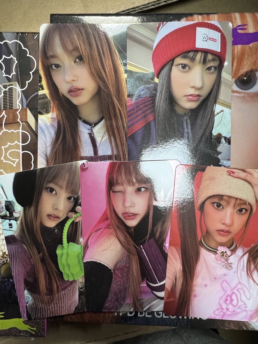 haerin OMG photocards