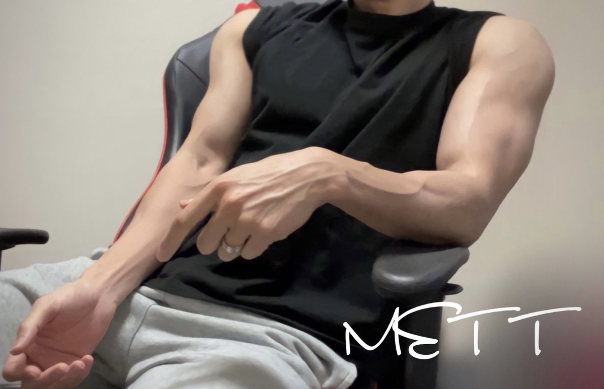 mett_hand's tweet photo. 部屋着でくつろぐ https://t.co/wmqKPt5Bgd