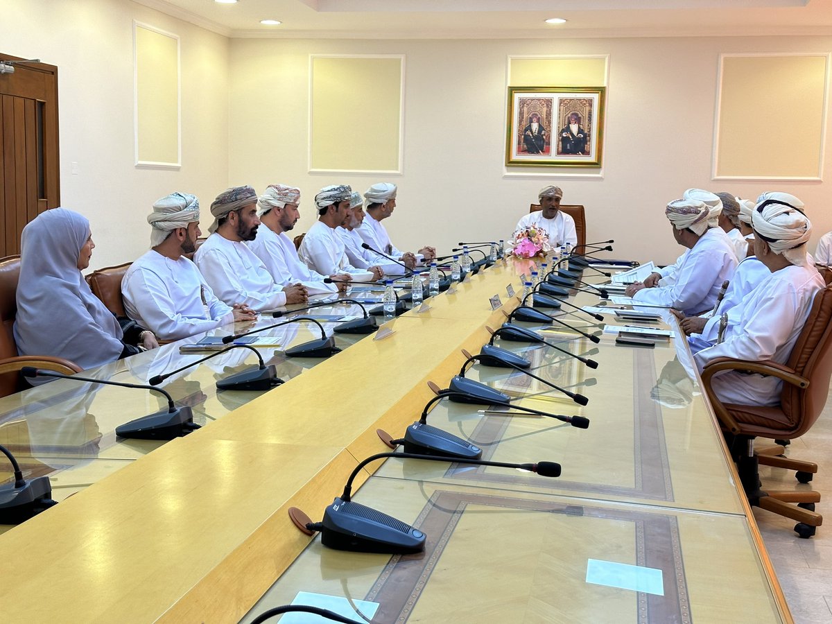 dhmunicipalcou's tweet photo. كما صوت أعضاء #مجلس_بلدي_الظاهرة على منصب نائب رئيس المجلس عبر تطبيق #تنمية وأختار الأعضاء بالأغلبية مرشحهم الفاضل/ حمدان بن ناصر بن راشد اليحيائي نائباً للرئيس .. يتبع https://t.co/HgxQGFpdlt