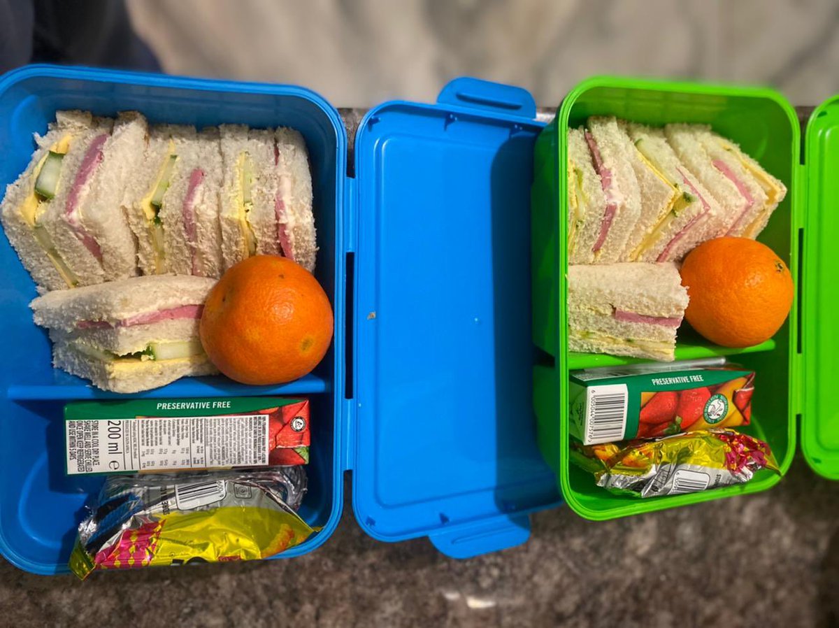 Mickeysa6's tweet photo. Back To School

Dear Parents;

@Mickeysa_Eatry brings you health lunch packs for your little ones at school.
Healthy &amp; nutritious for your child’s health.

Each lunch pack is R40 per day 

Based in Soweto 📍(Dobsonville Ext3)

WhatsApp  0682112309
Contact no  0817989427 https://t.co/PGOJRV4Avx