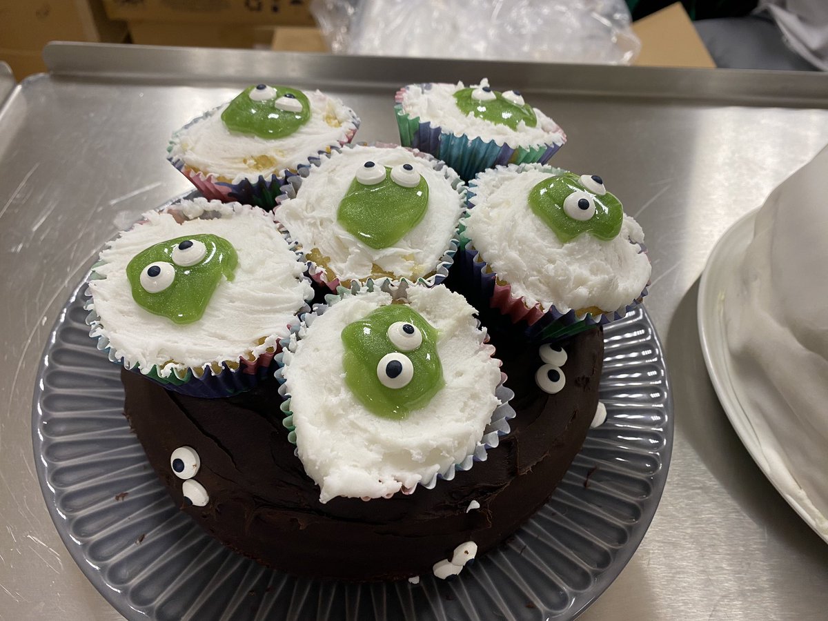 Exciting that BugOff made a come back after a successful week of it last year... Look forward to hearing how the BugOff Bake Off went! Still fond of my bug-themed cupcakes👀🎂