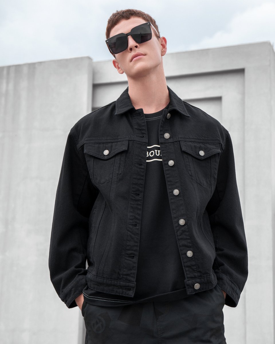 Our best-selling Classic Denim Jackets are also available in black! available now online at Claybourn.co 

#streetstyle #australianfashion #aussiebrand #australianstyle #streetwear #urbanstreetwear #urbanfashion #claybourn