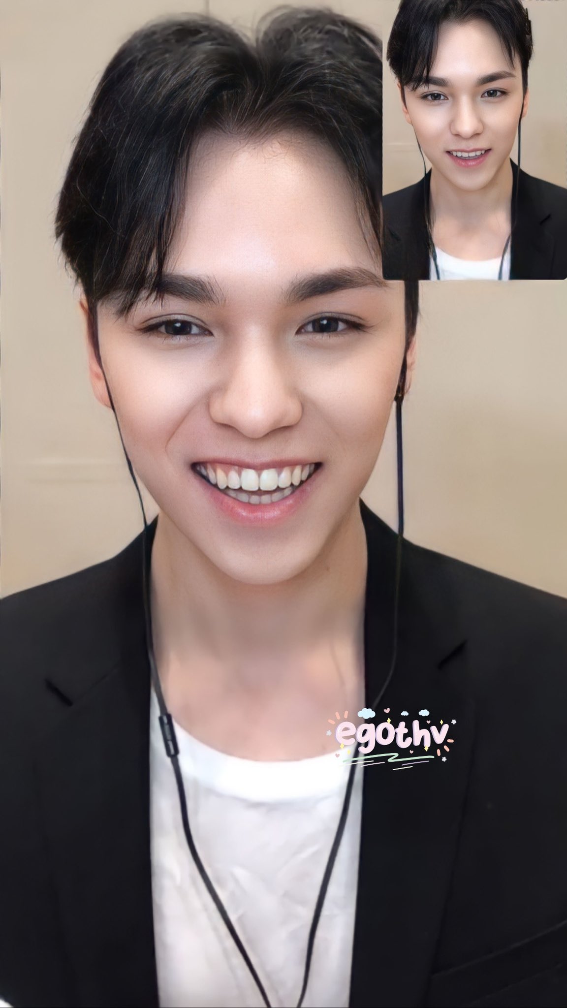 farah-on-twitter-230102-vernon-yizhiyu-yzy-fansign-fs-didn